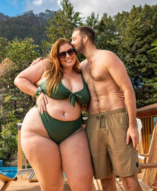 Man mocked for being with 252 lb woman, has the perfect response to shut haters up