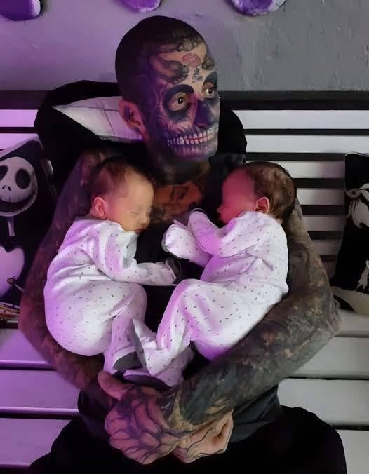 Heavily tattooed dad faces backlash as people think he is a horrible father – then his wife reveals the truth