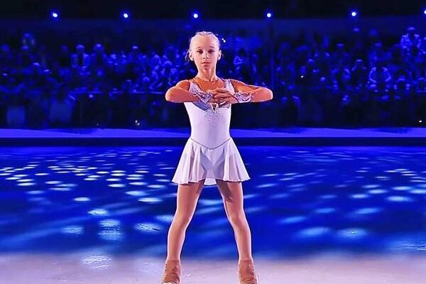 A 10 year old figure skater went viral after producing one of the most emotional and touching performances you will ever watch in an ice rink. wearing a white dress and looking like an angel she puts on a flawless show worthy of winning any competition.