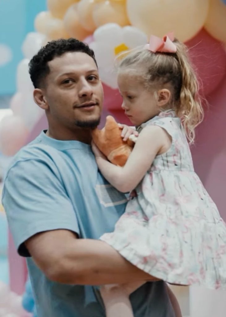 Fans Saddened by Patrick Mahomes’ Appearance in Brittany Mahomes’ New Video..