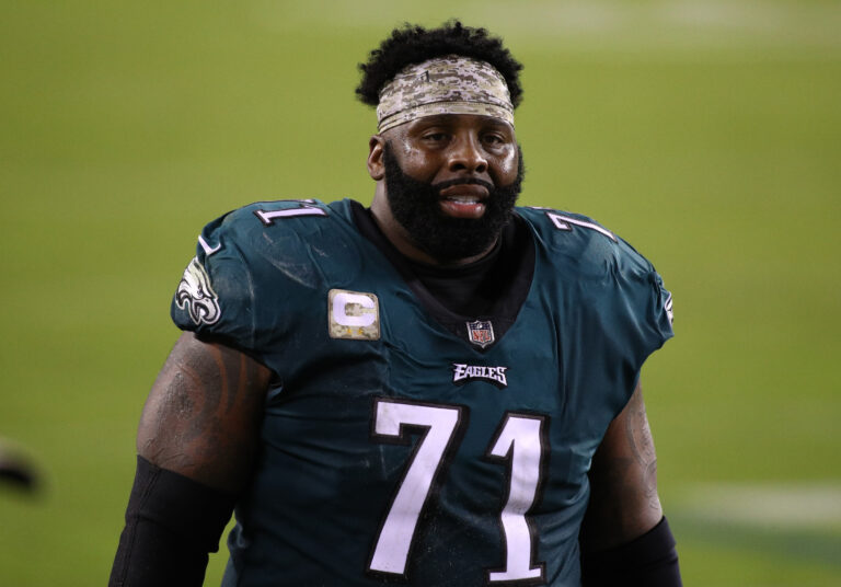 Howie Roseman’s Tearful Tribute to Retiring Legend Jason Peters